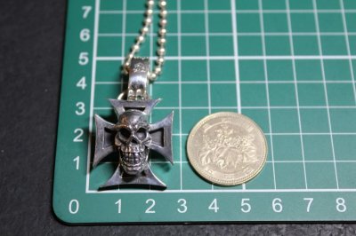 画像1: 銀幸骸鉄十字架　幸運骸アイアンクロスペンダント・Iron Cross Lucky omen Pendant（受注生産品・Built to Order Products）