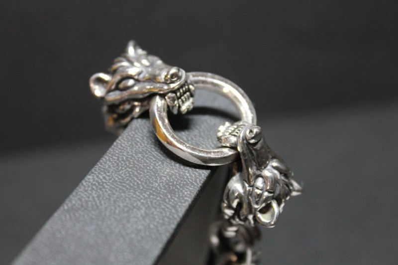 画像5: 銀双狼頭腕輪　Double Wolf  Head Bracelet・ダブルウルフヘッドブレスレット（受注生産品・Built-to-order products） (5)