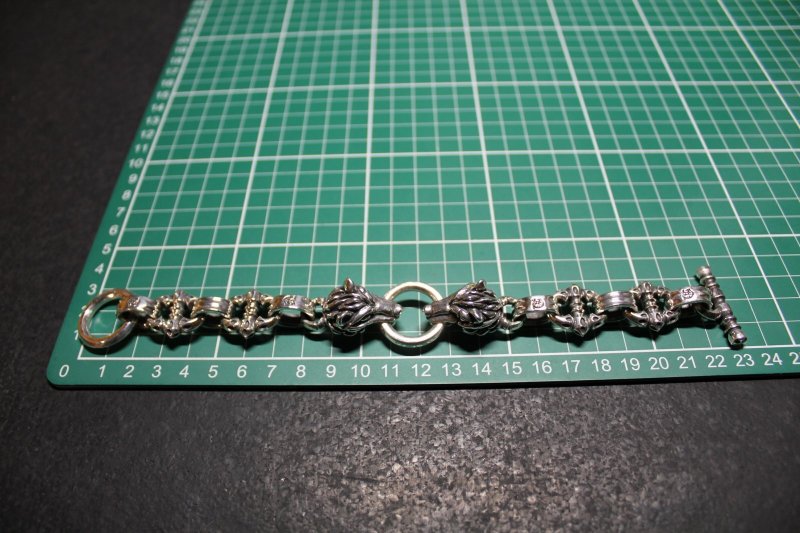 画像10: 銀双狼頭腕輪　Double Wolf  Head Bracelet・ダブルウルフヘッドブレスレット（受注生産品・Built-to-order products） (10)