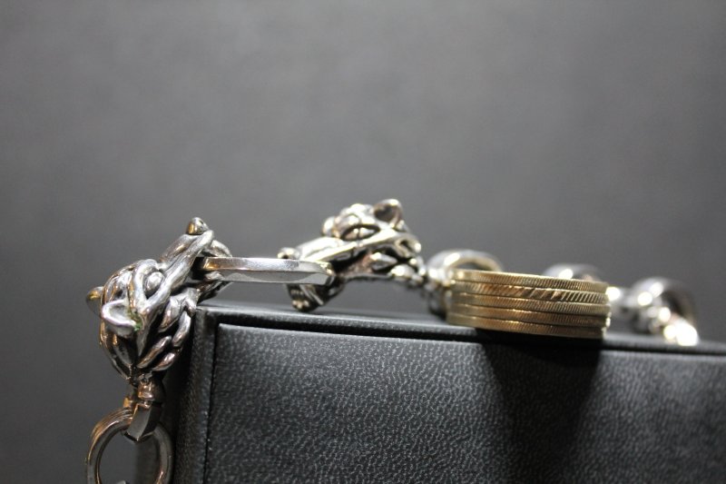 画像9: 銀双狼頭腕輪　Double Wolf  Head Bracelet・ダブルウルフヘッドブレスレット（受注生産品・Built-to-order products） (9)