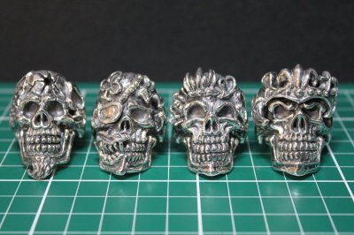 画像1: 銀騎士刻牌髑髏輪　Trump Skull Ring（４set/受注生産品・Built-to-order products）