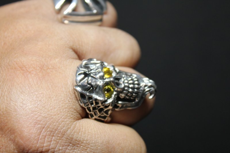 画像14: 銀命刻牌髑髏輪 Ace of Spades Rage Skull Ring ・with gemstone(受注生産品・Built-to-order products) (14)