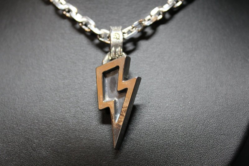 画像4: 銀稲妻一閃(M) Lightning Pendant(稲妻ペンダント)・(受注生産品・Built-to-order products) (4)